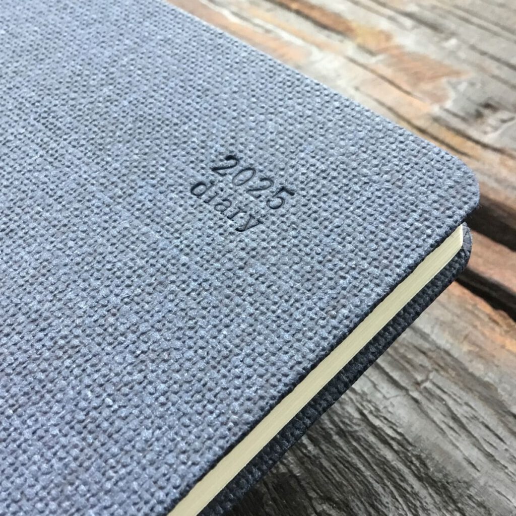 Ivory Nature Medium Weekly Diary