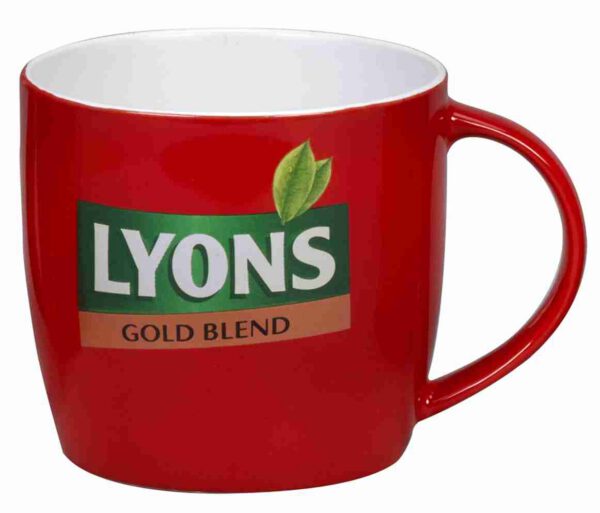 Prado - Red/White - Earthenware Mugs